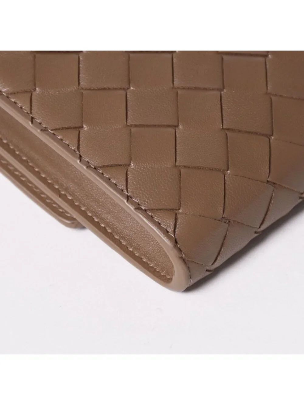 Bottega Veneta Andiamo Clutch Metal Knot Closure Brown Bifold Intrecciato Gold